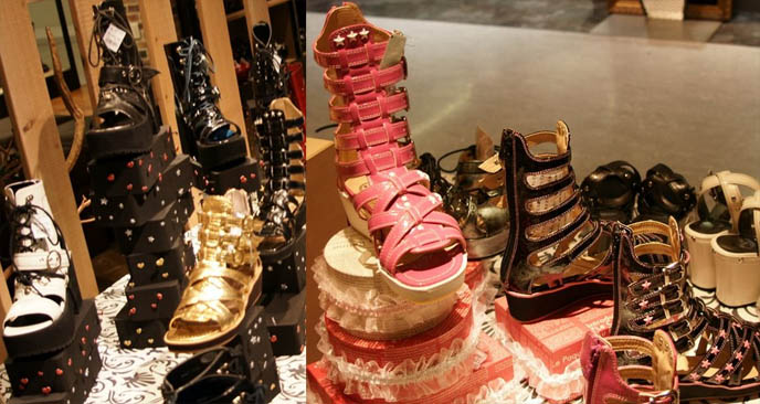 Gladiator shoes in Japan, strappy ankle boots from Tokyo women's fashion shopping center. Shopping for Sweet Lolita and Goth boots, crazy weird footwear in Japan. Cute pretty mary janes and strappy shoes, Lolita Japanese shoes and boots, kawaii footwear, Marui One 0101.