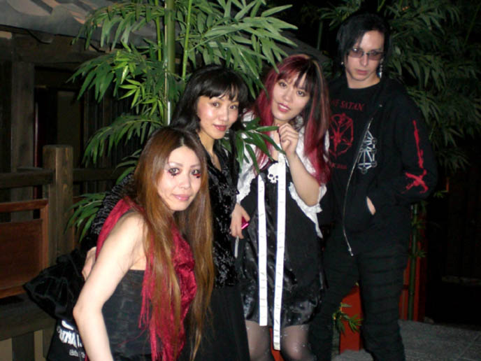 京町恋しぐれ, Kyoumachi-koi-shigure, fake bridge inside restaurant, Kyoto theme restaurant in Shibuya, Goth fashion vampires, emo goth kids, Japanese gothic hair and makeup, Gothic Lolita, La Carmina, transsexual photos, paper-sliding doors, a traditional Japanese bridge, and moody lighting Japanese cute kawaii girls