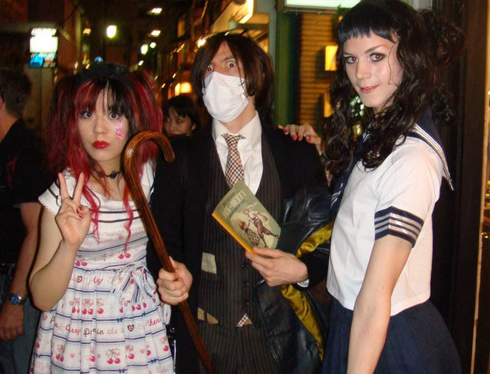 Schoolboy cosplay cafe butler restaurant in Tokyo Japan, cafe Edelstein in Harajuku, boarding school boys fantasy dining, Andrew Zimmern Travel Channel Bizarre World TV show, maid cafes where you can take pictures, newest top best maid cafes in Akiba Tokyo Japan for otaku