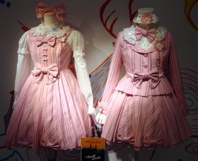 Marui One Shinjuku, 0101 Marui Young department store, shopping center for Gothic Lolita punk princess kei fashion, Jesus Diamante, Angelic Pretty, alternative leather boots stomper shoes, Japanese street style fruits clothes where to buy, women's best clothing stores, cheap fashion in Tokyo Japan, list of cool stores in Tokyo, Japanese contemporary modern edgy fashion and street style