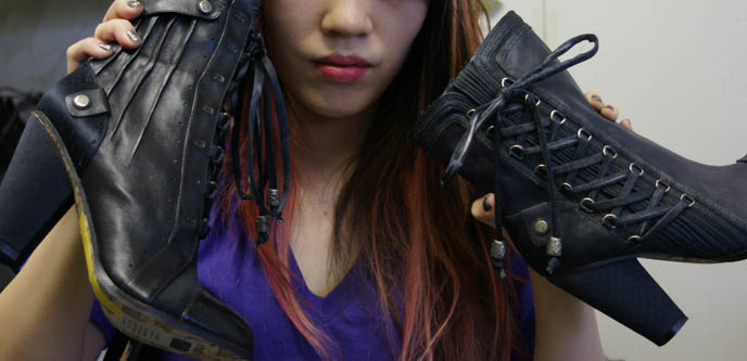 Corset lacing leather ankle boots, high heel Goth platform leather boot, punk alternative gothic shoes and boot, London Underground shoes, Lip Service, Demonia footwear. Ladies and mens street style, cyber industrial shoes and leather fetish boots.