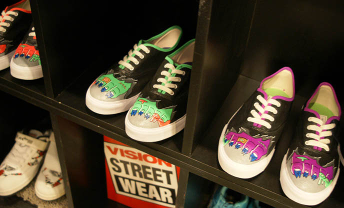 TRICK MONSTER, CYBER HAIR & CLOTHING STORE IN SHINSAIBASHI, OSAKA., cybergoth fashion tokyo japan, rave shop, japanese rainbow hairstyles, dyed hair color neon, trickmonster, striped emo dye hairstyle, cool shaved pattern hair, weird japan hairdresser salon
