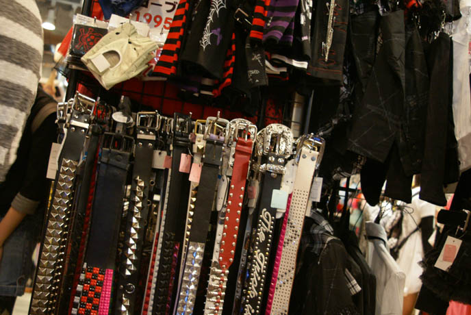 BEST OSAKA SHOPPING DISTRICT: SHINSAIBASHI GOTHIC LOLITA JAPANESE PUNK SHOPS. BLACK SWAN MOVIE STARRING NATALIE PORTMAN. JAPANESE MALE CLOTHING FASHION BRANDS, STYLISH STREETWEAR IN SHINJUKU TOKYO. goth alternative stores, punk clothing, listen flavor, peace now, womenswear japan, buy japanese womens clothes, wholesale, cheap asian clothing, kawaii cute accessories, asia fashion retailers, online shops
