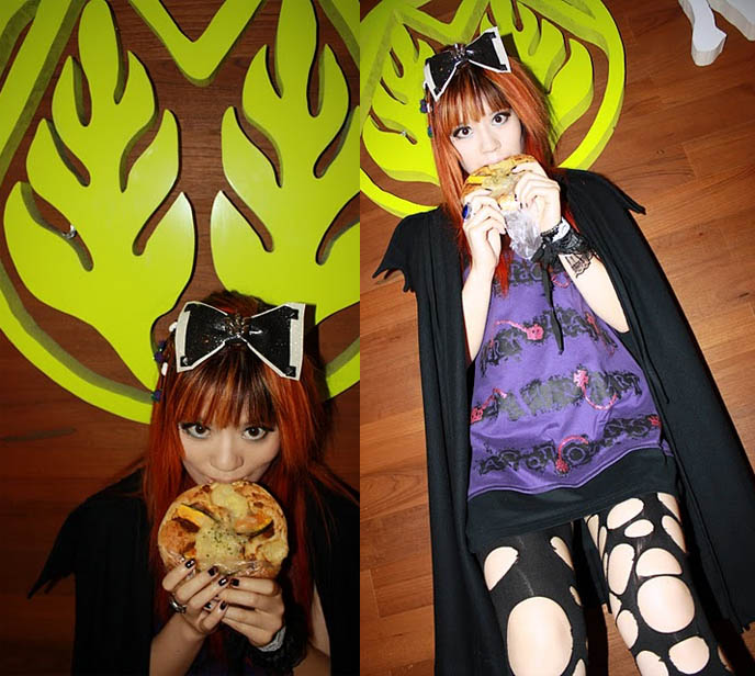 ripped tights, leggings stockings with cut-out holes, punk leggings, japan fashion cool creative, lady gaga hair bow, japanese schoolgirls hairstyles hair, CUTE HALLOWEEN PUMPKIN FOOD! TOKYO KAWAII RECIPES, KABOCHA PIZZA & ICE CREAM CAKE, SEASONAL HOLIDAY MEALS IN JAPAN. japanese girls eating, harajuku style clothing, fashion in japan, street fashion
